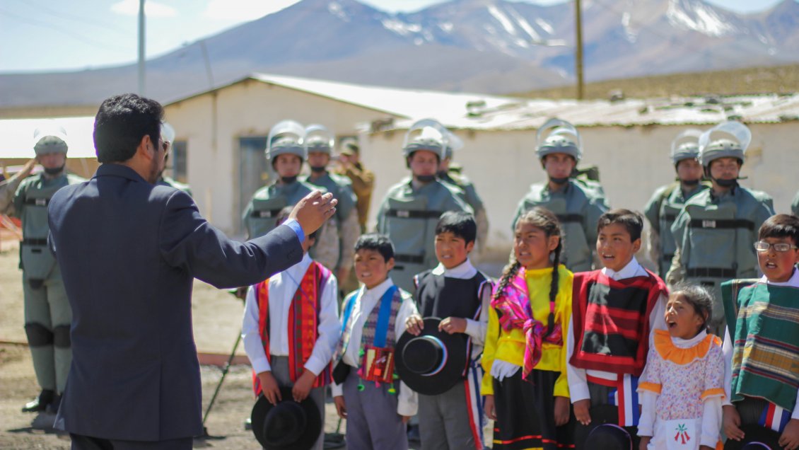 Parinacota: Después de 40 años se volvió a realizar desfile de Fiestas Patrias en Caquena