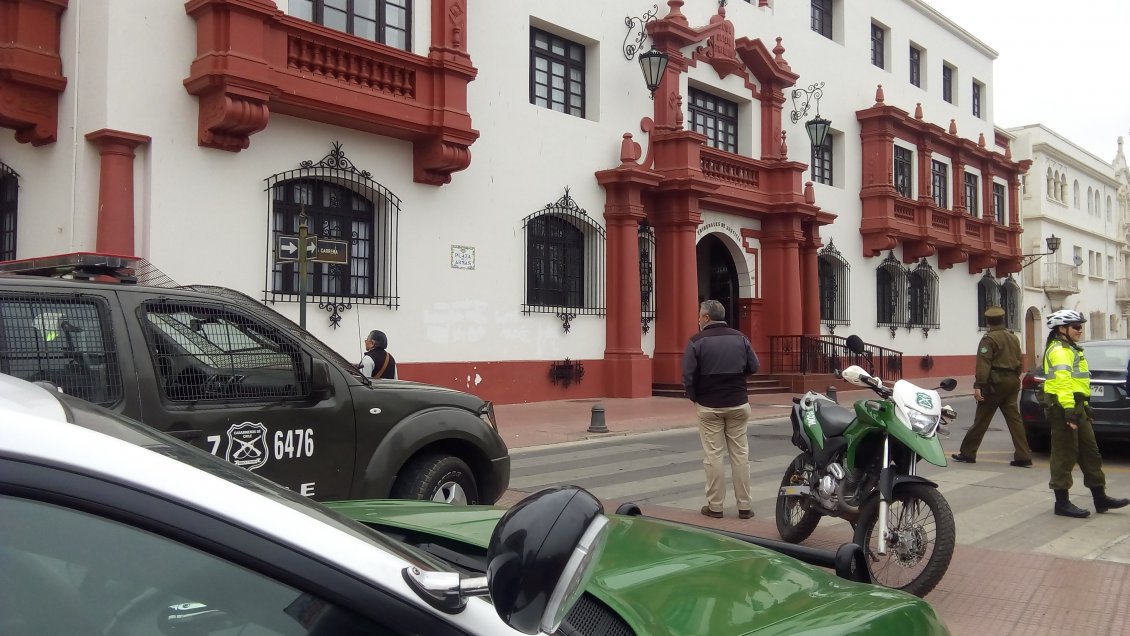 Aviso de bomba obligó a evacuar edificio de la Corte de Apelaciones de La Serena