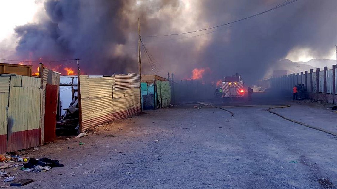 Ministro de Vivienda por incendio en campamento de Calama: Un 60 por ciento son extranjeros