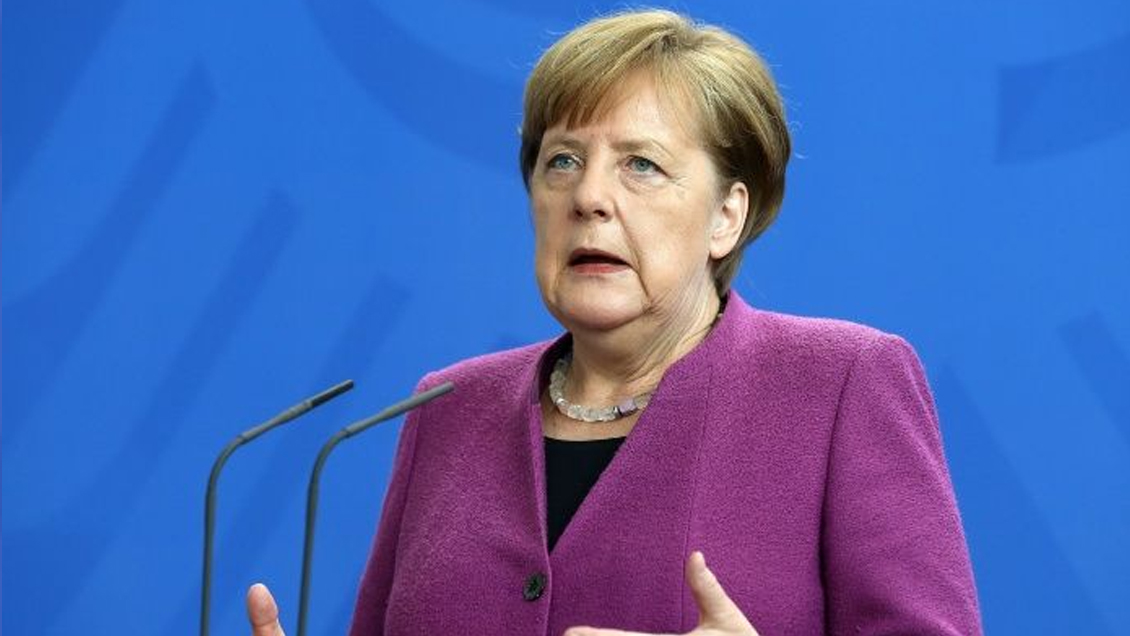 Angela Merkel: No hay disculpa para el odio, la violencia y las consignas nazis