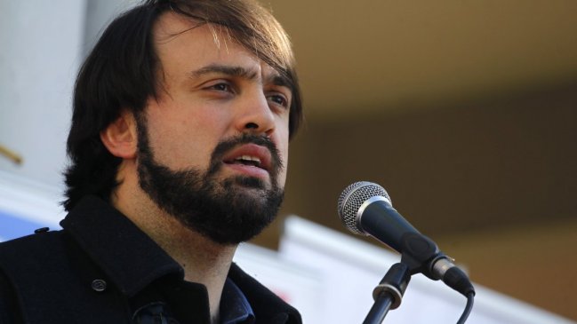 Alcalde Jorge Sharp solicitó una medición a la calidad del aire en Valparaíso