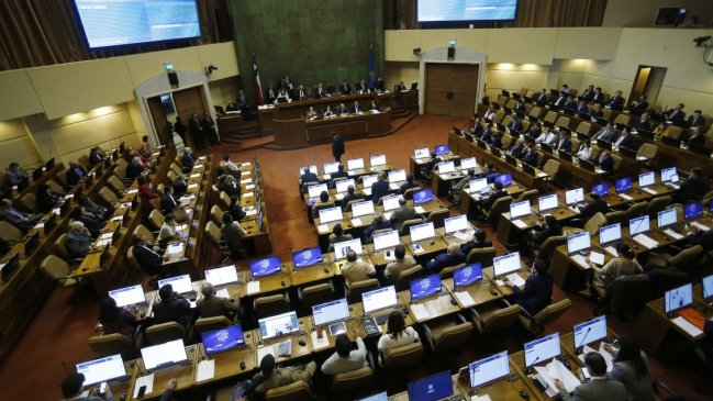 Cámara de Diputados analiza la acusación constitucional contra los supremos