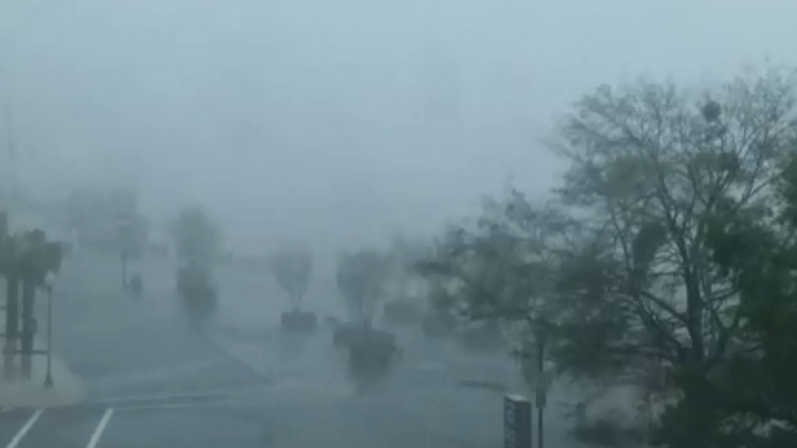 Huracán Florence toca tierra en Carolina del Norte donde ya se sufren sus efectos