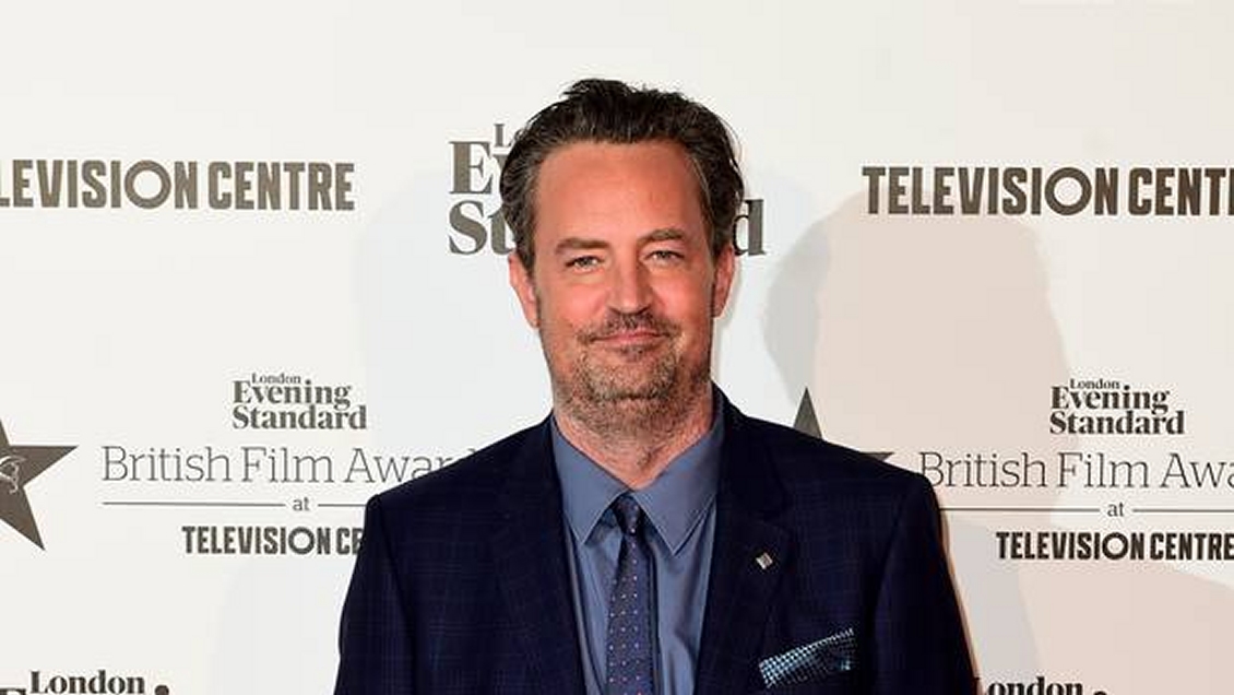 Matthew Perry reveló que lleva tres meses hospitalizado