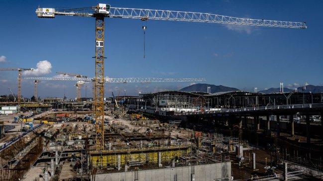 En diciembre entregarán primera parte de ampliación del Aeropuerto de Santiago