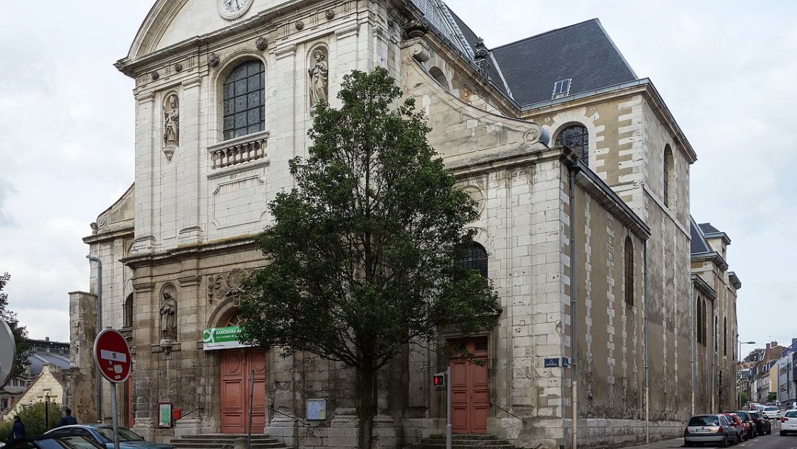 Sacerdote acusado de abuso sexual se suicidó en una iglesia en Francia