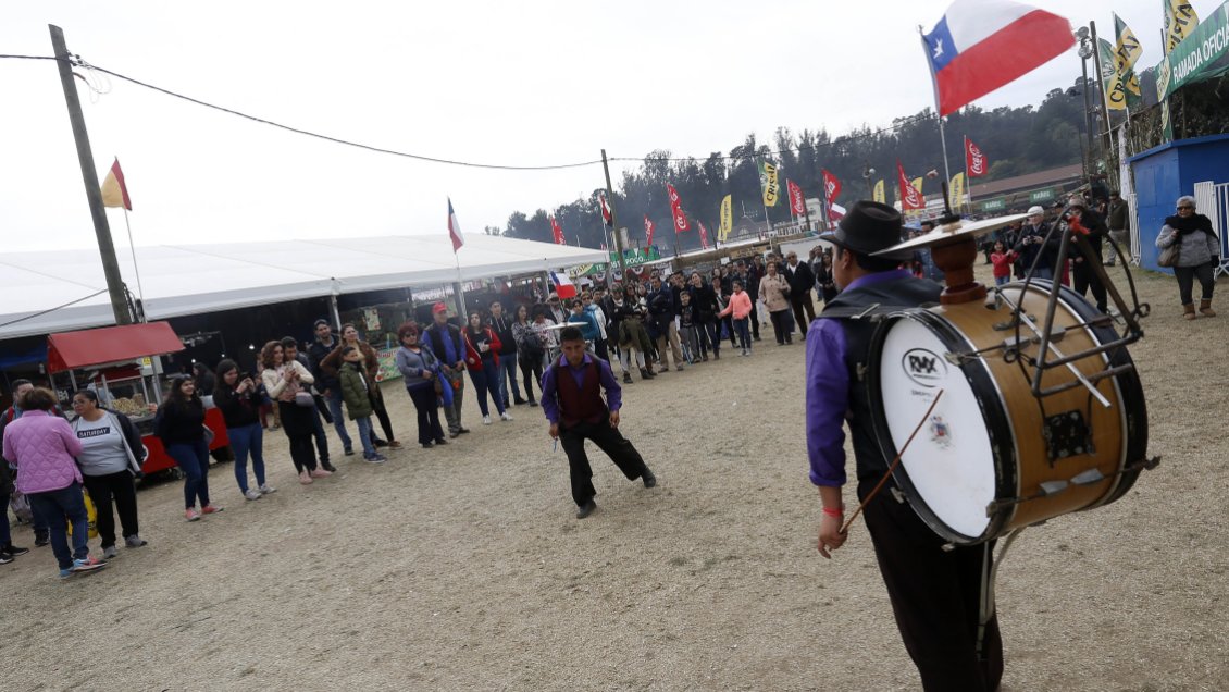 La lluvia no aguó la fiesta en Valparaíso: Autoridades hicieron positivo balance de Fiestas Patrias