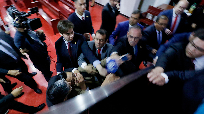 Obispo evangélico: Persona que agredió a periodista fue separado de su cargo