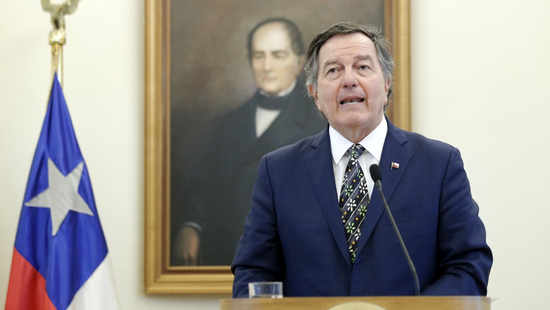 Canciller Ampuero: Morales sabe que La Haya no le dará lo que él prometió a su pueblo