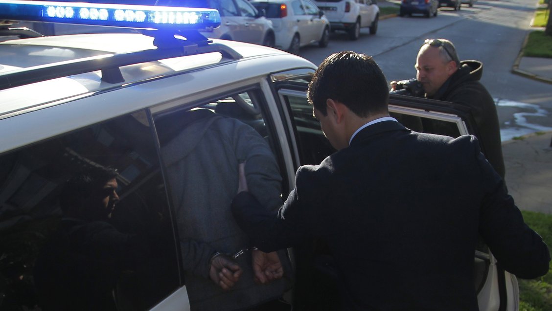 Delincuente que robó farmacia fue traído desde Suecia y quedó preso