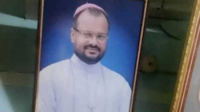 El Vaticano suspendió a un obispo acusado de violación en la India