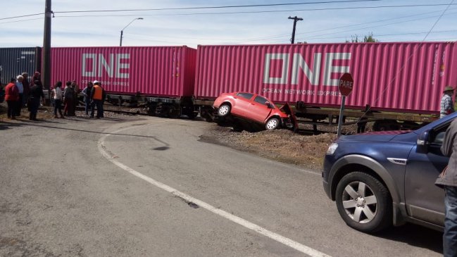 Chillán Viejo: Conductor de 87 años sobrevivió a colisión con tren de carga