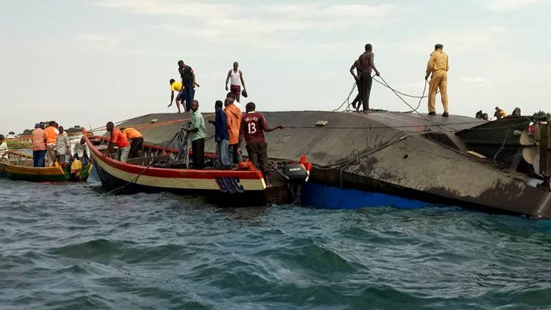 Rescatan con vida a hombre dos días después de naufragio en Tanzania