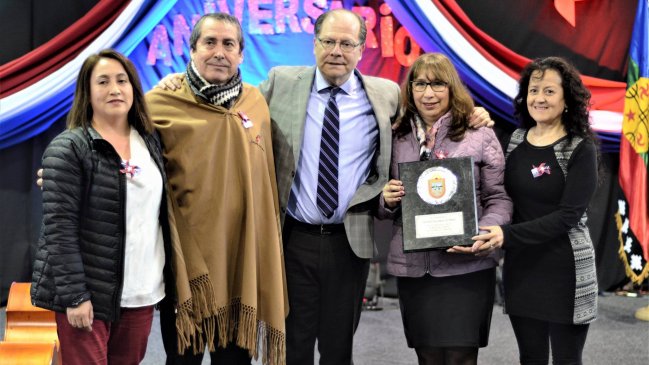 Reconocieron a dirigentes sociales en el aniversario 39 de Hualaihué
