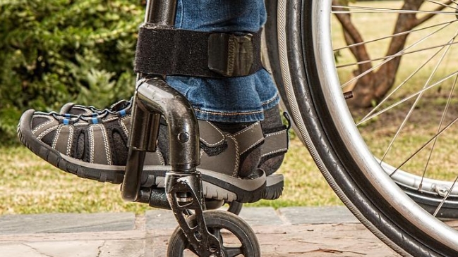 Tres parapléjicos volvieron a caminar gracias a revolucionaria terapia