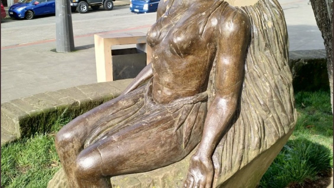 Decapitaron a la Pincoya en Ancud: Ofrecen recompensa para dar con autores