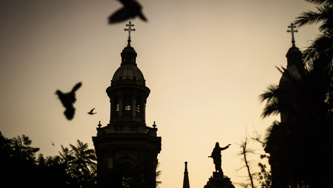 Arzobispado de Santiago creó nueva estructura para denuncia de abusos y acompañamiento de víctimas