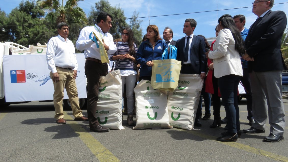 Arica: Repartirán 10 mil bolsas reutilizables para cuidar el medio ambiente