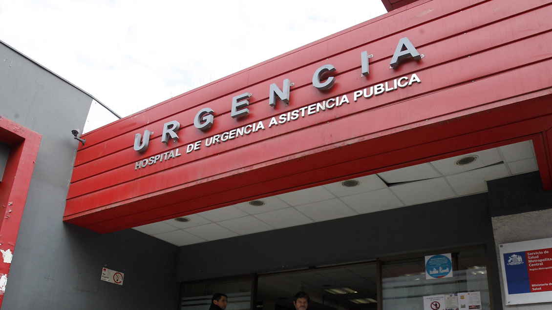 Funcionarios de la ex Posta Central iniciaron paro indefinido