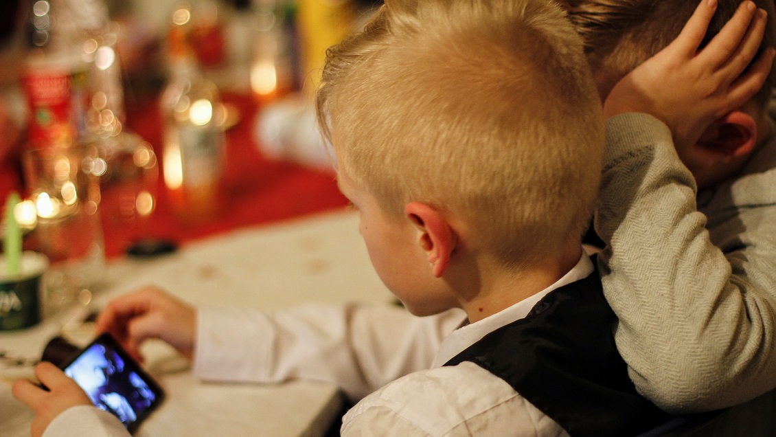 Estudio reveló peligro de los smartphones para los niños y su capacidad cognitiva