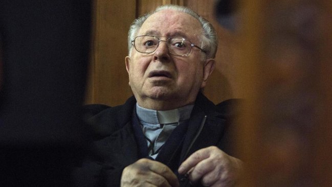 Papa Francisco quitó estado clerical a Fernando Karadima