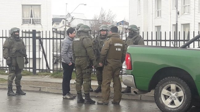 Punta Arenas: Carabineros busca intensamente a hombre que intentó asfixiar a su hijo