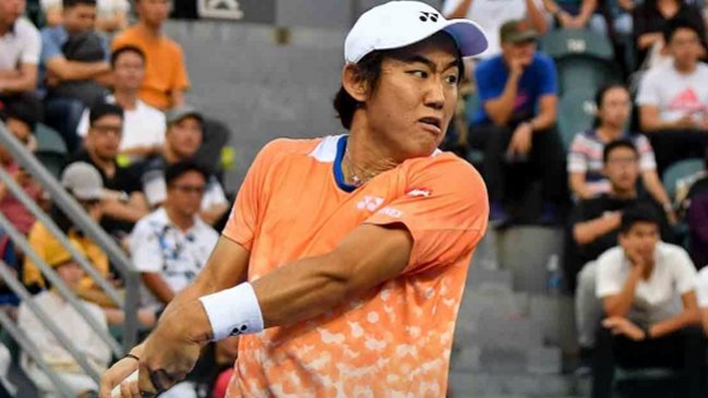 Yoshihito Nishioka batió a Pierre-Hugues Herbert y ganó el título en el ATP de Shenzhen
