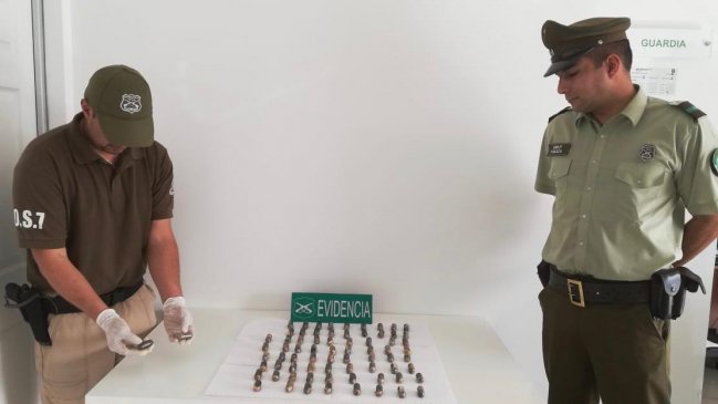 Vallenar: Carabineros detiene a persona que portaba 74 ovoides con cocaína