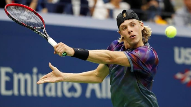 Medvedev y Shapovalov eliminaron a Schwartzman y Chung en Tokio