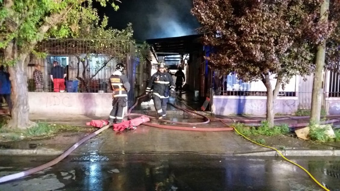 Incendio Consumió Por Completo Una Casa En Independencia Cooperativacl 8910