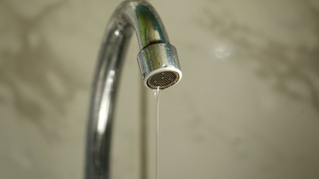 La polémica por el precio y la calidad del agua en Chile