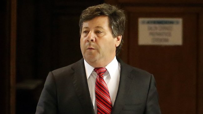 Senador quiere que instituciones que dan préstamos impartan educación financiera