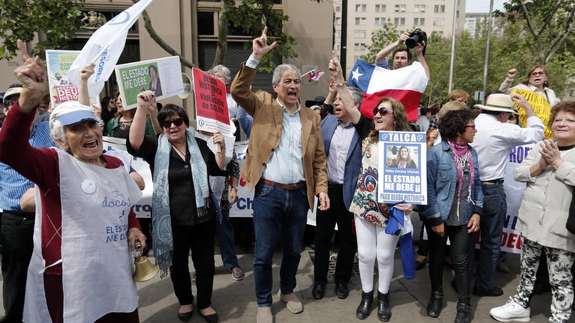 Colegio de Profesores: Adhesión al paro bordeó el 80%
