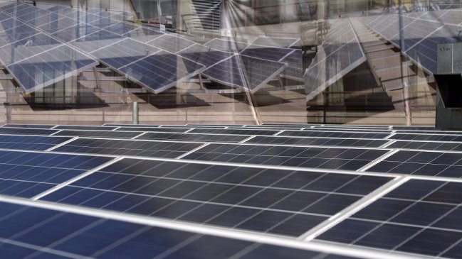 Instalarán paneles solares para generar electricidad en el Liceo Industrial de Valdivia