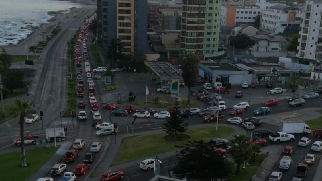 Falla en planta de aguas servidas provocó corte de agua e inundación de costanera en Antofagasta
