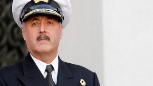 Ex comandante de la Armada Enrique Larrañaga sufrió accidente en Valparaíso