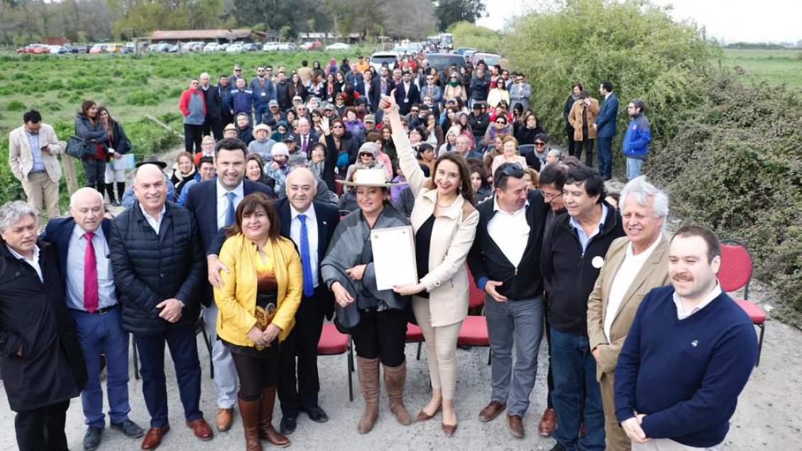 Hualpén: Firman millonario convenio para mejorar camino a la Desembocadura y Caleta Chome