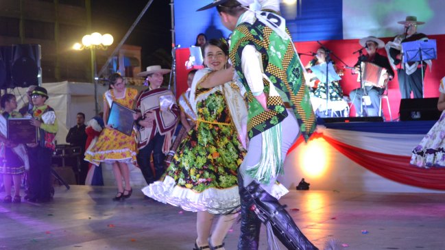 Nueve colegios dieron vida al campeonato escolar de cueca de Arica y Parinacota