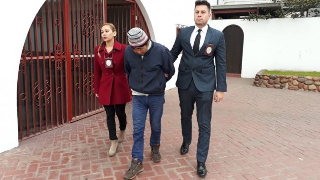 Coquimbo: Mujer denuncia que un conocido llegó a su casa, la golpeó y la violó