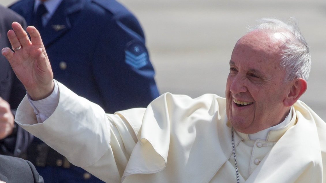 El papa Francisco sufrió una caída durante Sínodo de Obispos