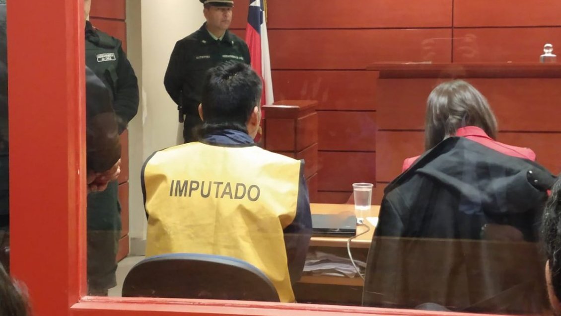 En libertad quedó hombre acusado de la muerte de su hija de 29 días