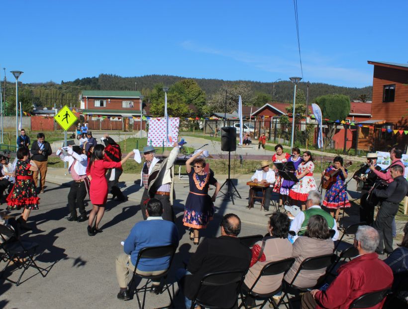 Valdivia: Vecinos de Barrio Gil de Castro cuentan con nuevos espacios públicos