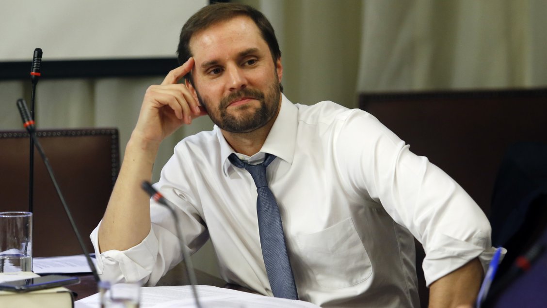 Jaime Bellolio: No podemos permitir que violentistas secuestren la educación