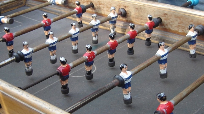 La columna de Aldo Schiappacasse: ¿Es el taca-taca un deporte nacional?