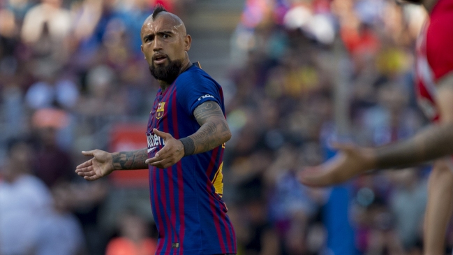 Medio español sobre Vidal: Coutinho no lo traga, Messi no lo puede ver y Suárez le habla lo justo