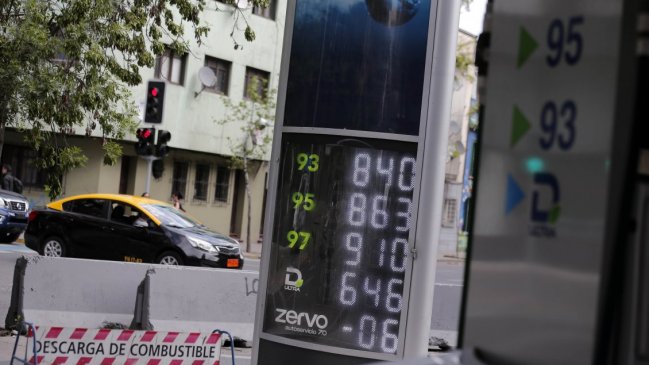 Aumento en las bencinas podría afectar precios de otros productos 