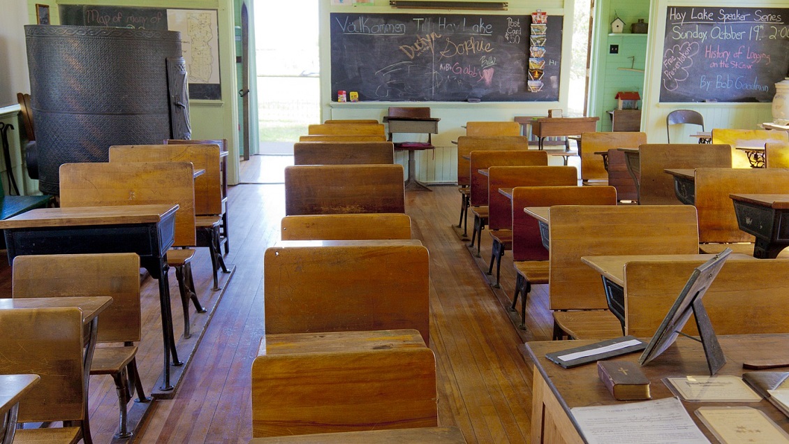 Colegio preguntó a sus alumnos de nueve años si les gustan los hombres, mujeres o ambos