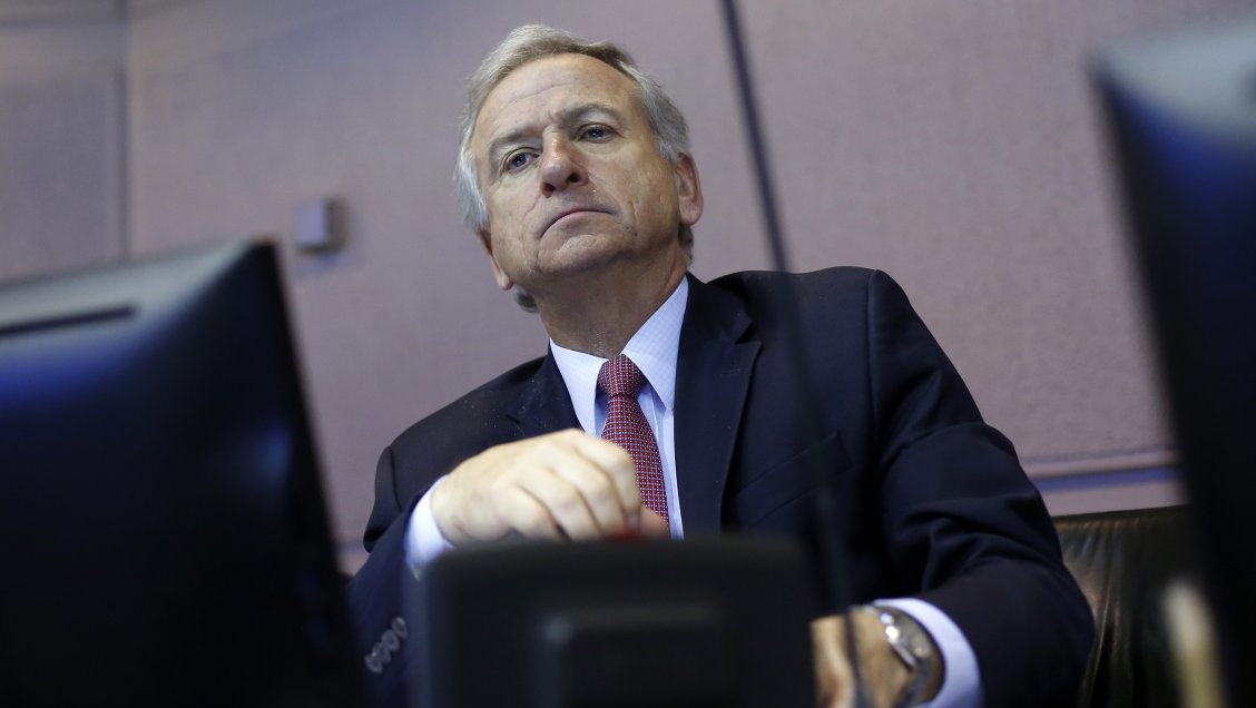 Fiscalía solicitó sobreseimiento definitivo del ministro Larraín en caso Harvard