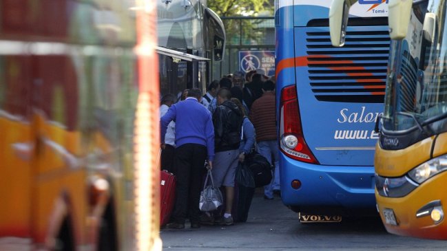 Hombre murió mientras viajaba en bus hacia Rengo