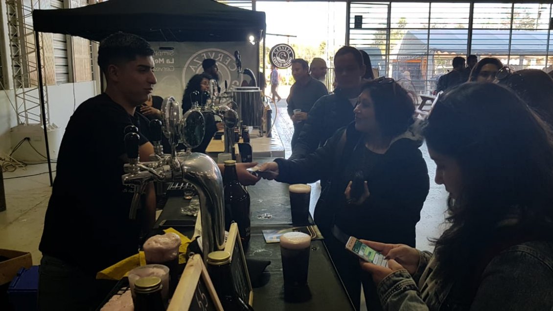 Más de 2 mil 500 personas asistieron a la Fiesta de La Cerveza Artesanal Ecológica de Valdivia